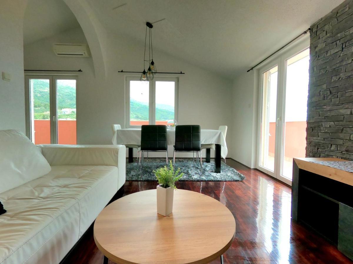 Lifestyle Apartment Podstrana Exterior photo